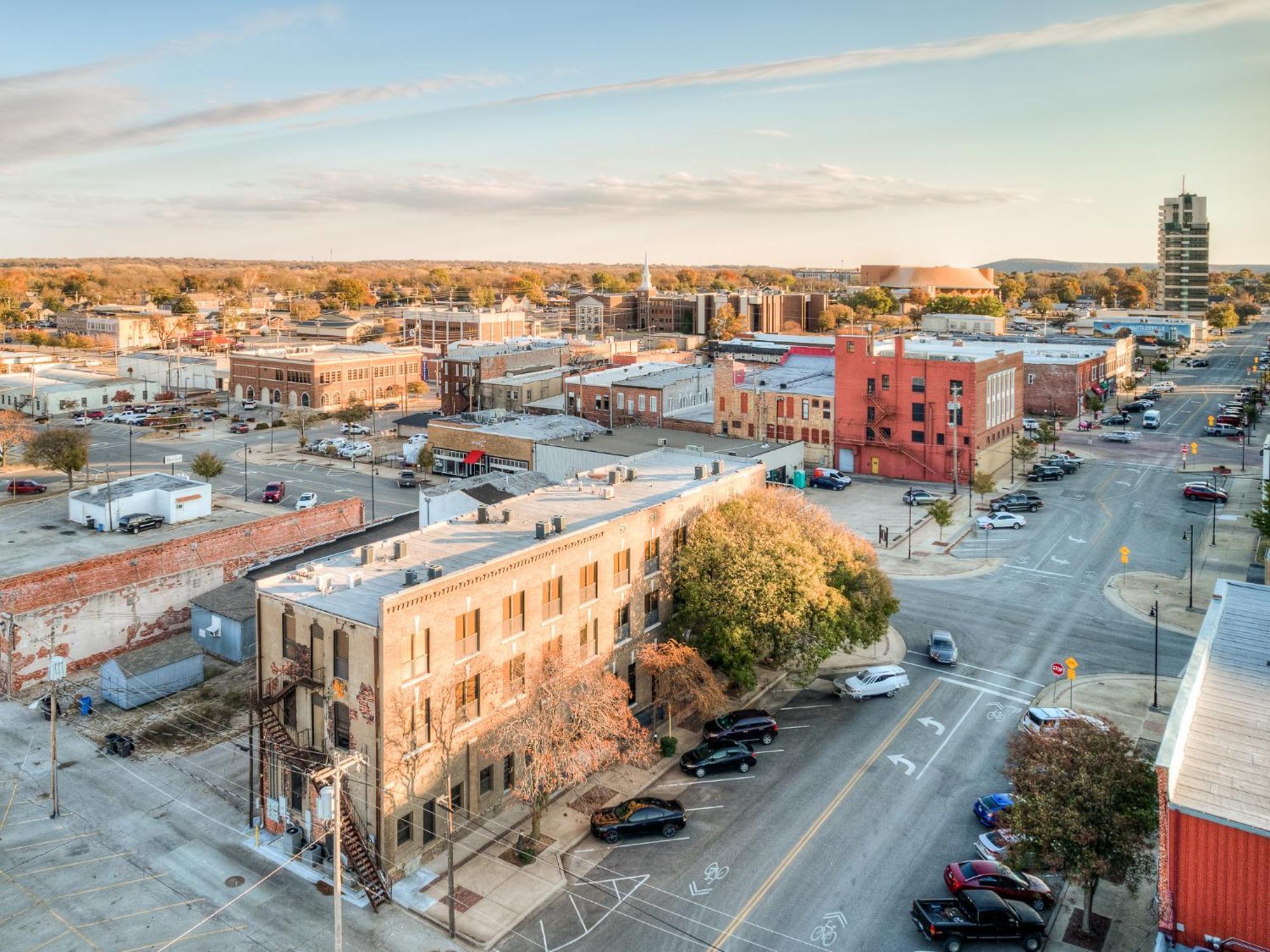 Deluxe Studio In Historic Downtown Building! Bartlesville Zewnętrze zdjęcie